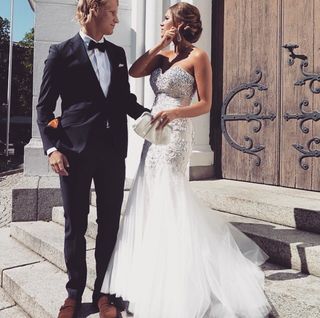 dress, perfect, beautiful hair and bucket