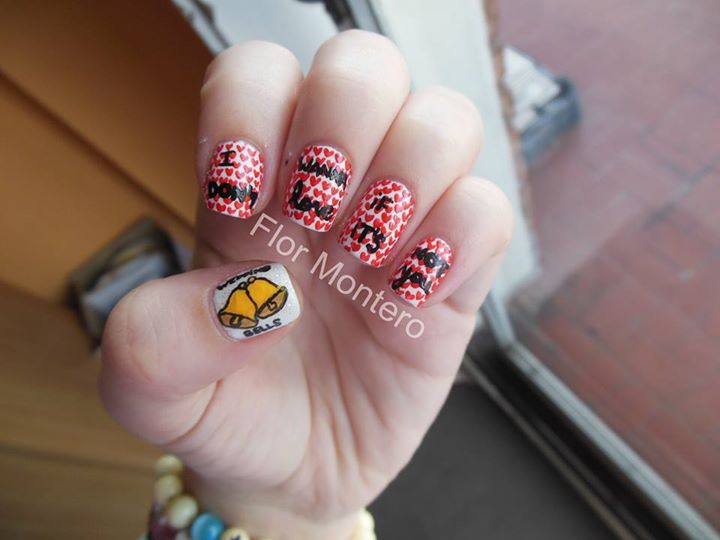 nail art, writting, cool and bracelets
