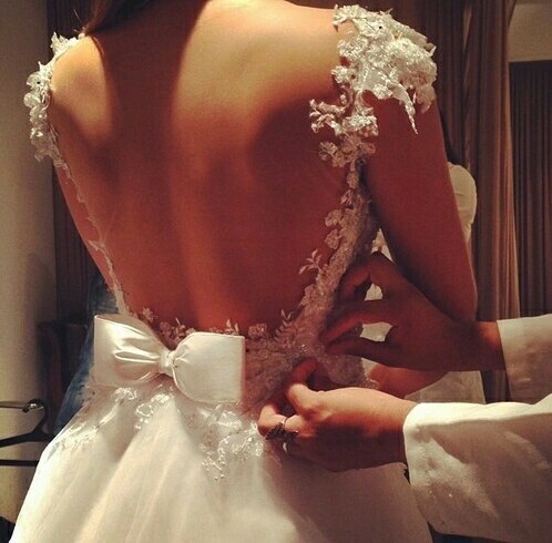 white, dress, wife and mariage