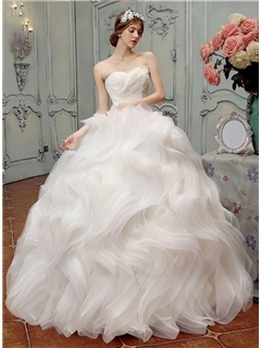 wedding dress and en