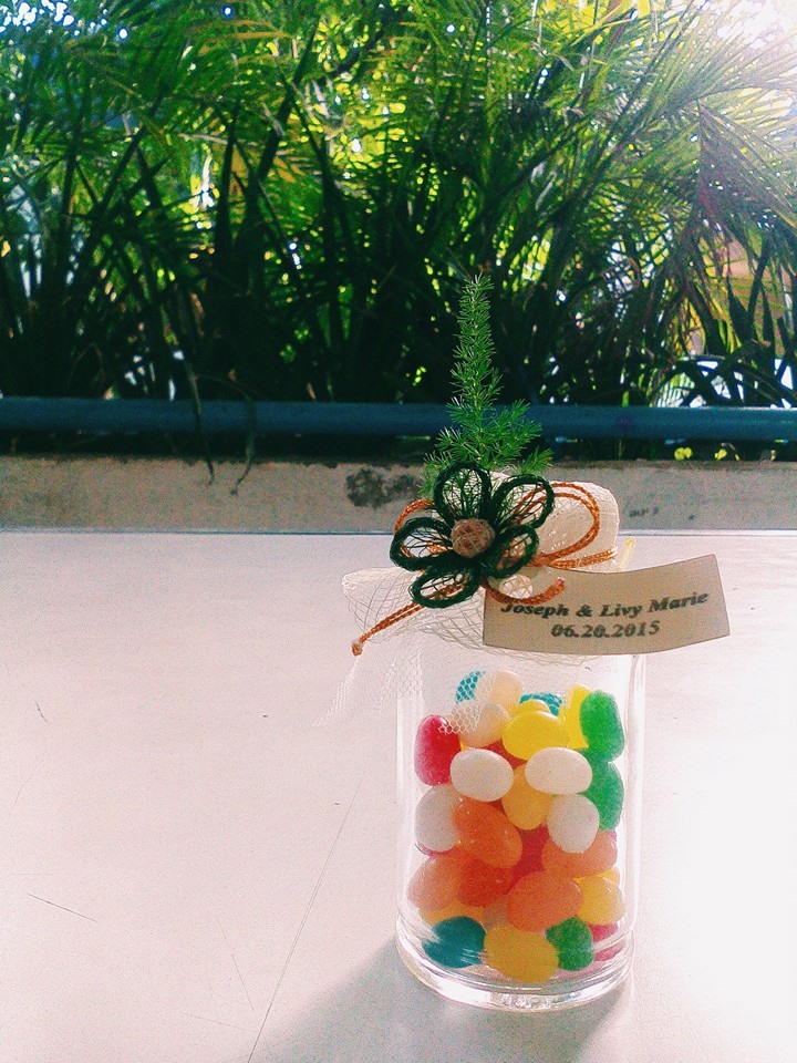 cadies, wedding souvenirs, vscocam and jar
