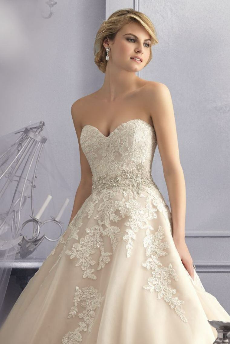 sweetheart dress, organza, applique dress and wedding dress