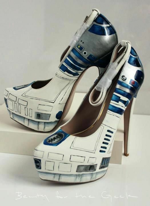 geekery, sci-fi, unique fashion and nerd wedding