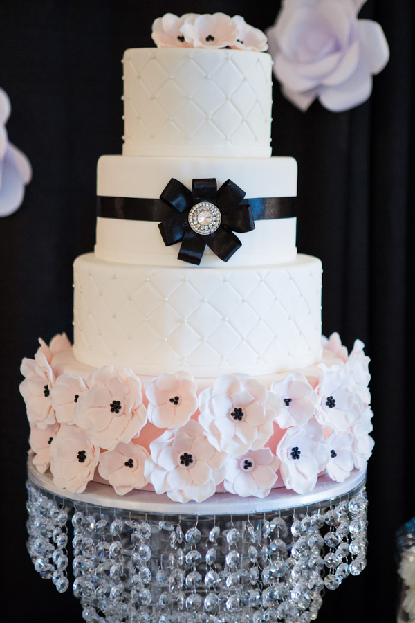 wedding inspiration, bride to be, cake and wedding ideas