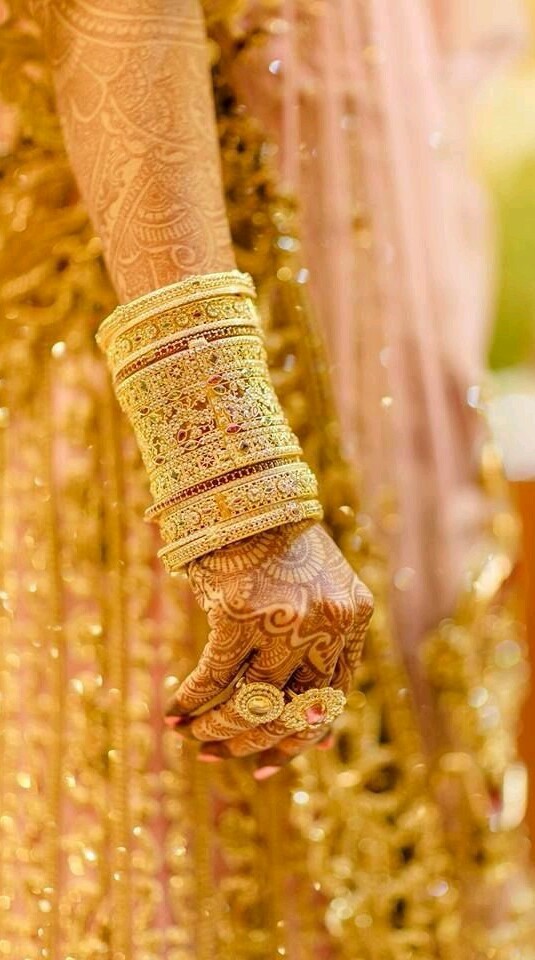 mehndi, pakistan and gold