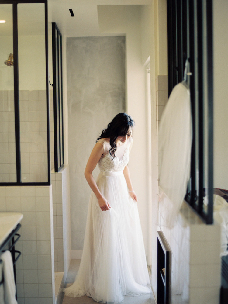 lace appliques, wedding dresses, appliqués and tulle wedding dresses