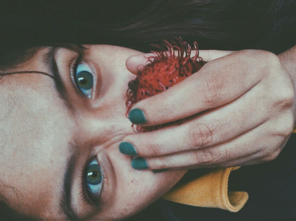 vsco, lips, ligh and outfit