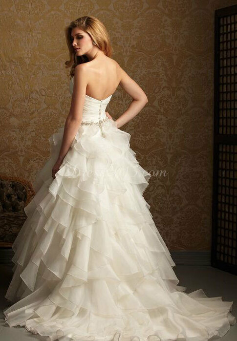 organza dress, wedding dress, sweetheart dress and sleeveless dress