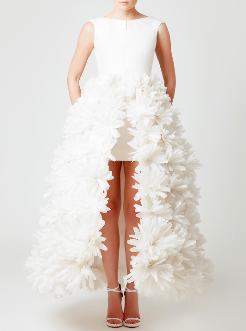bridetobe, diyweddings, weddingdress and bride