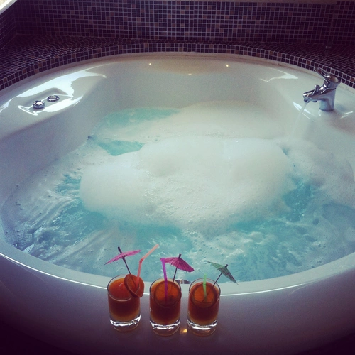 jacuzzi, perfect, rose and home