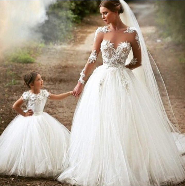 mother and daughter, brides, Beautiful Girls and love