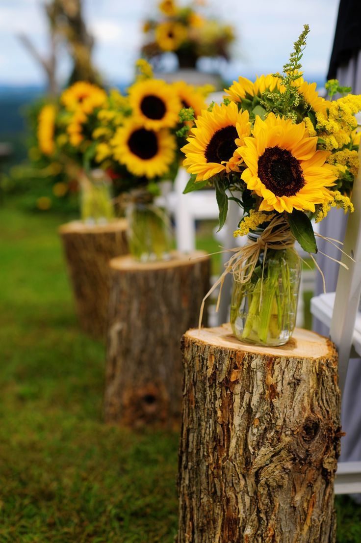 southern wedding and sunflowers