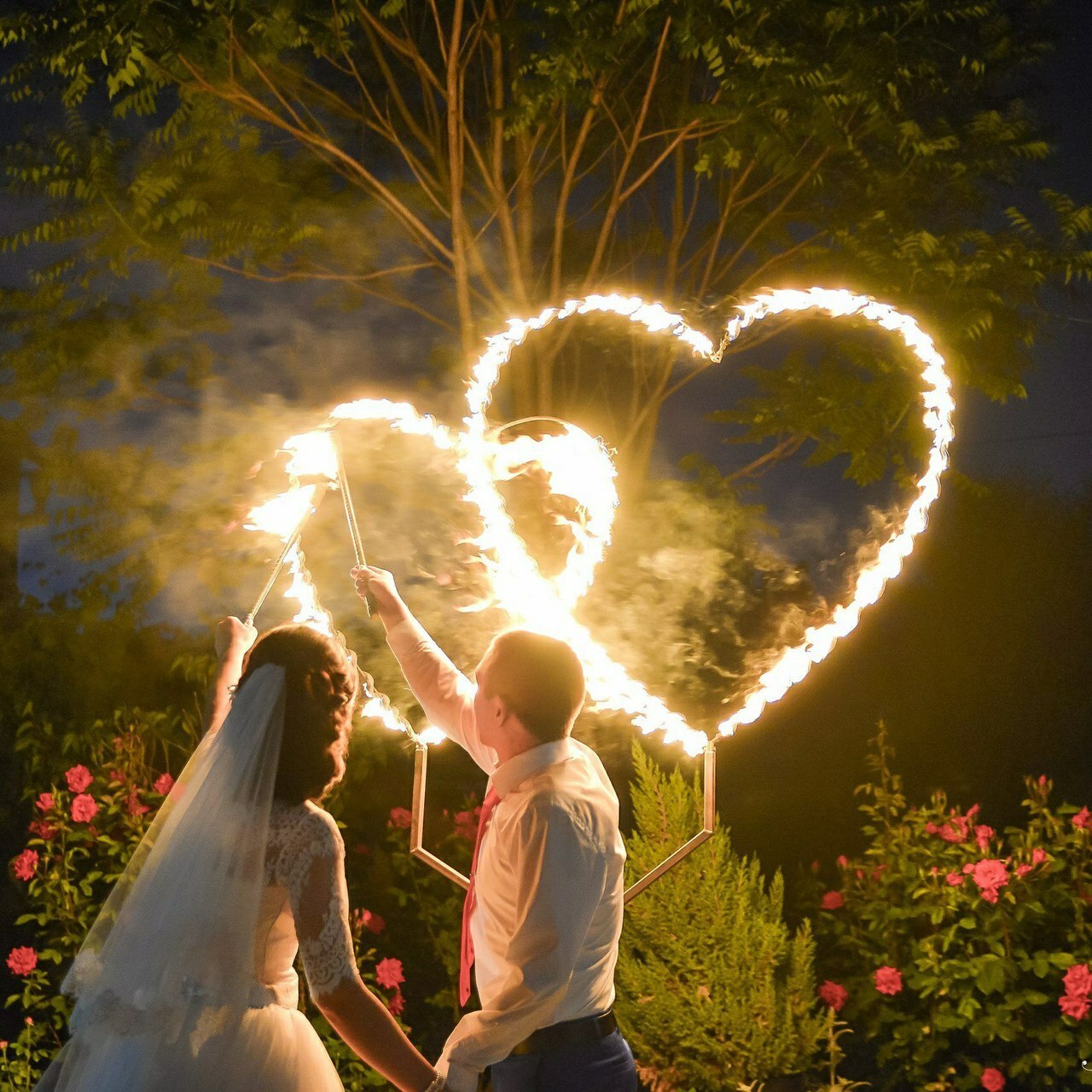 photoshoot, happiness, love and groom and bride