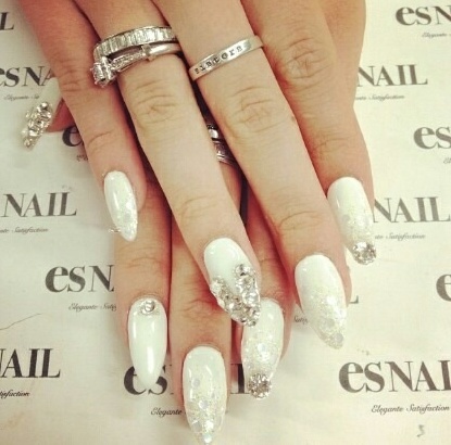 rings, shinning and nails