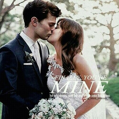 love, smiles, cute and 50 sombras de grey