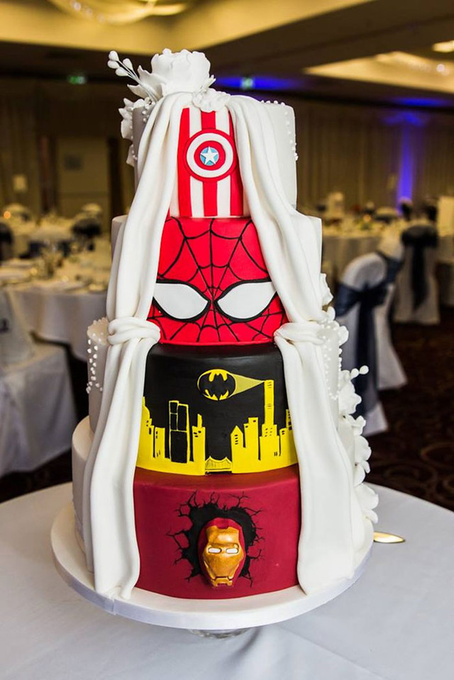 Marvel, spiderman, dc comics and cake