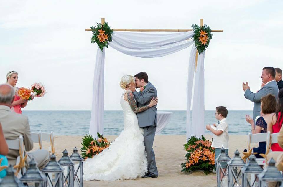 marriage, destination wedding, bride and groom and delaware