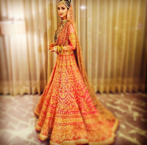 bauty, glitter, wow and indian&tamizhdress