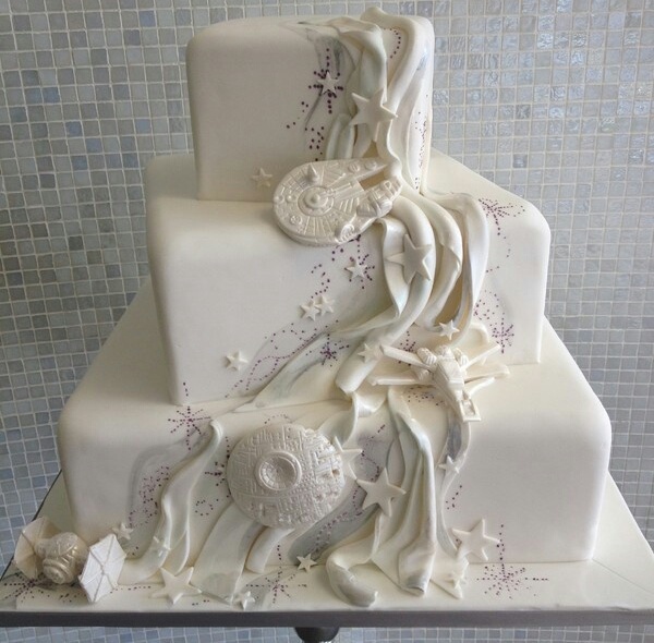 wedding cake, star wars, geekery and elegant