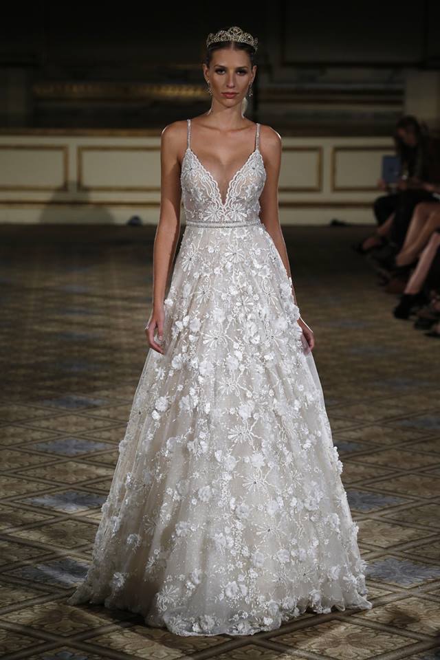 amazing wedding dress, lace wedding dress, berta wdding dress and beautiful