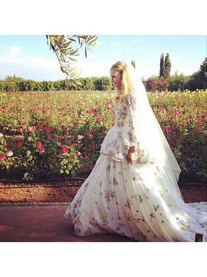 poppy delevingne, garden wedding and long veil