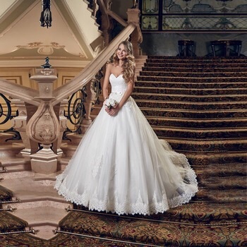 Full Skirt, lace and dress