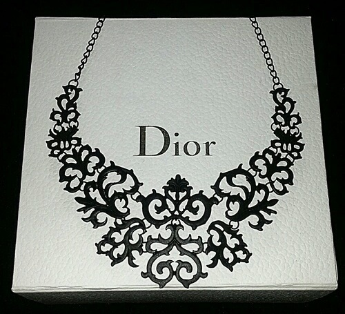 nature, classy, love and jewerly