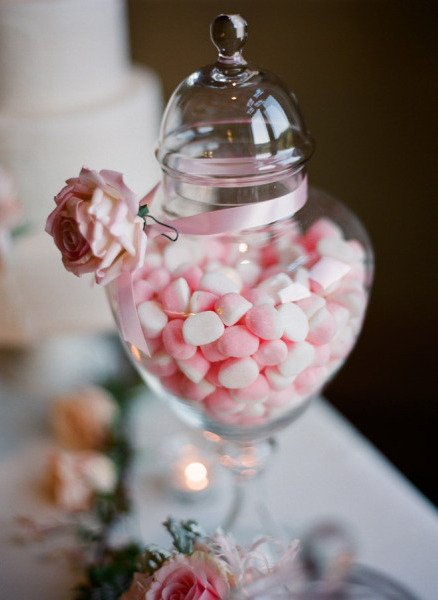 pretty, eating and fancy