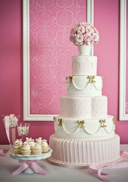beautiful, gelicious and wedding cake