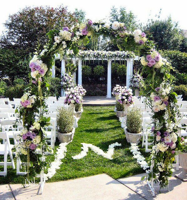 arch, aberdeen, hydrangeas and manor