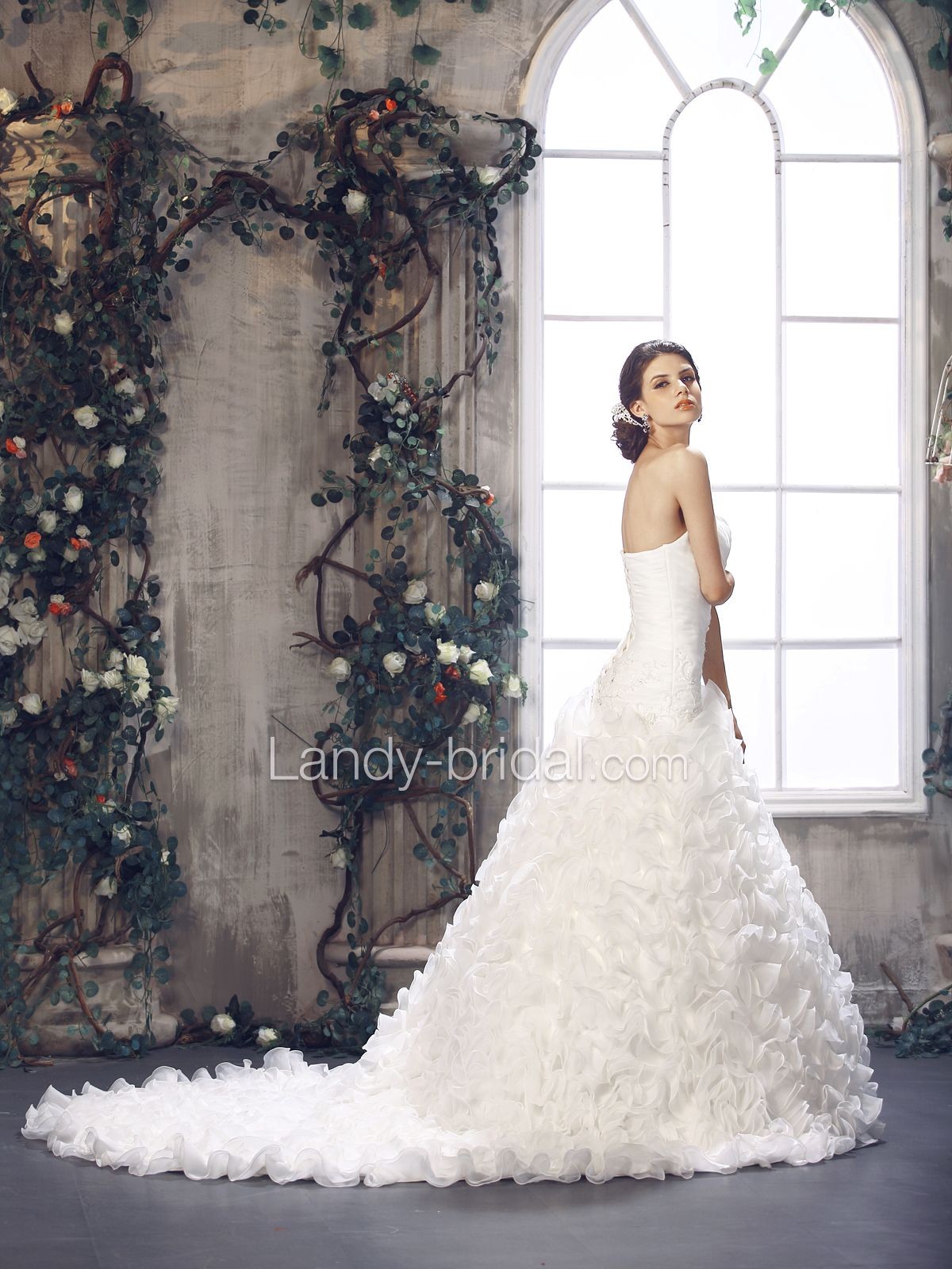 ball gown, sweetheart, landybridal and wedding dress