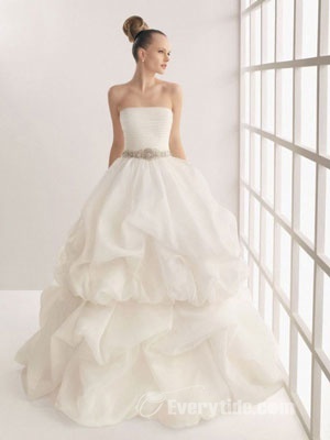 brush train wedding dress