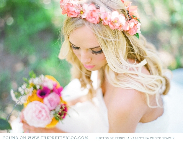 bride, nature lovers, flowers and hippie