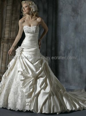 bridal dress, lace wedding dress and brides