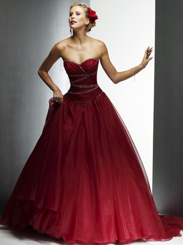 wedding dress, rojo and vestidos de princesas