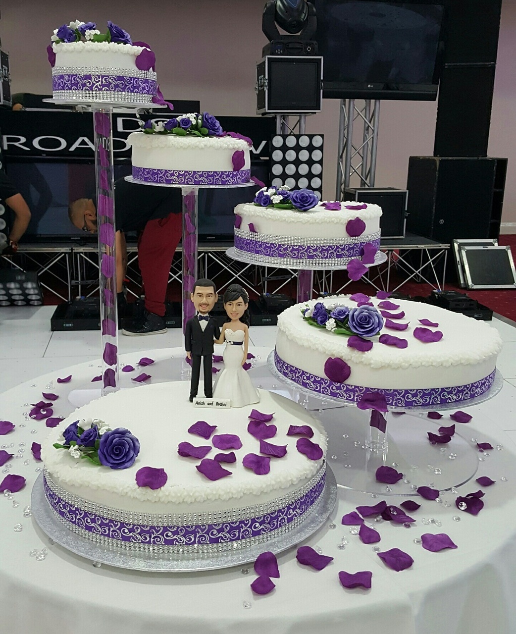 purple, couple, cake topper and weddingcake