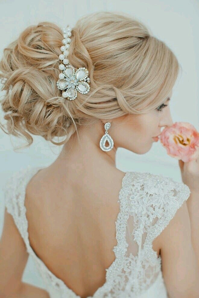 hairstyle, bridalhairstyle, weddinghairstyle and bridal