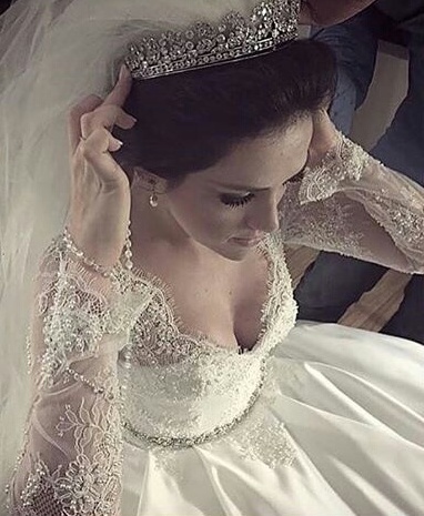 crown, dress and dresses