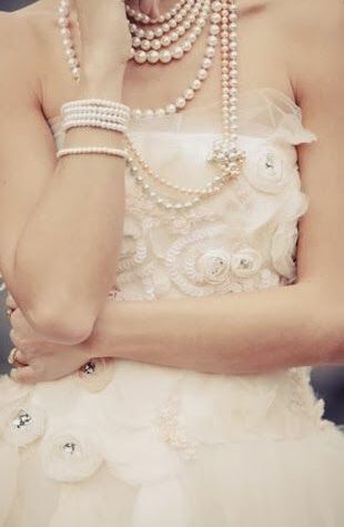 femenine, romantic and jewels