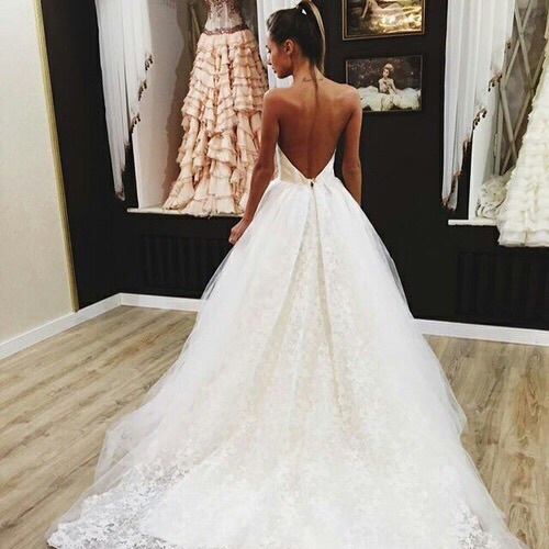 backless wedding dress, beautiful, amazing wedding dress and sexy