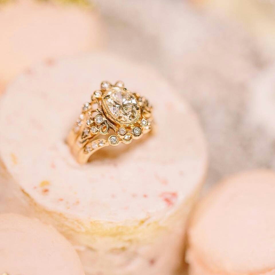 ring, gold, jewelry and golden