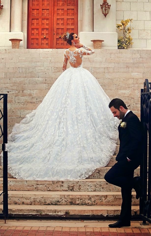 wedding dress, long train, beautiful and dress