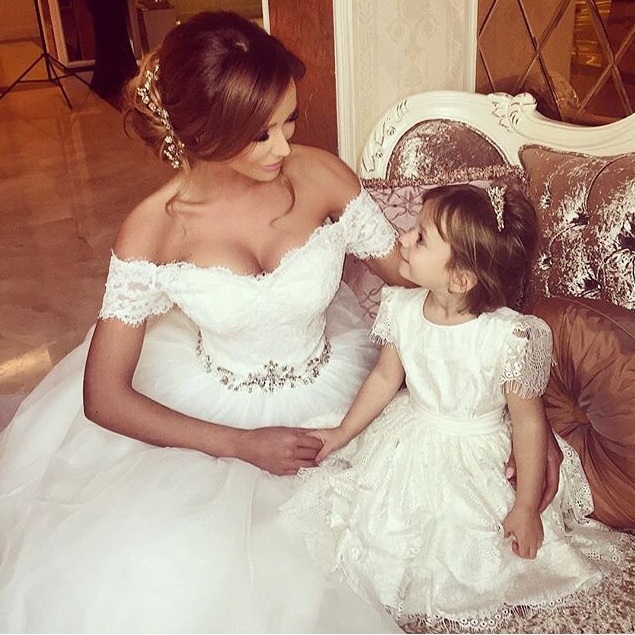 mom, dress, me as mom and white