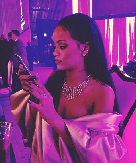 iphone, nails, tattoo and hair style