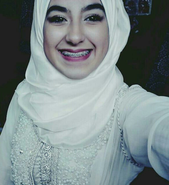 hijabi, whitehijab, whiteaddict and thatriverinparadise