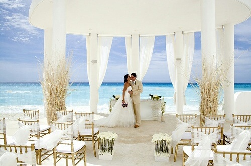 lavish, romance and style