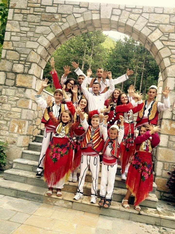 jemi+nje, girl, flamuri and kosovo