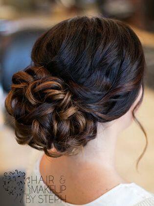 wedding hairdo and en