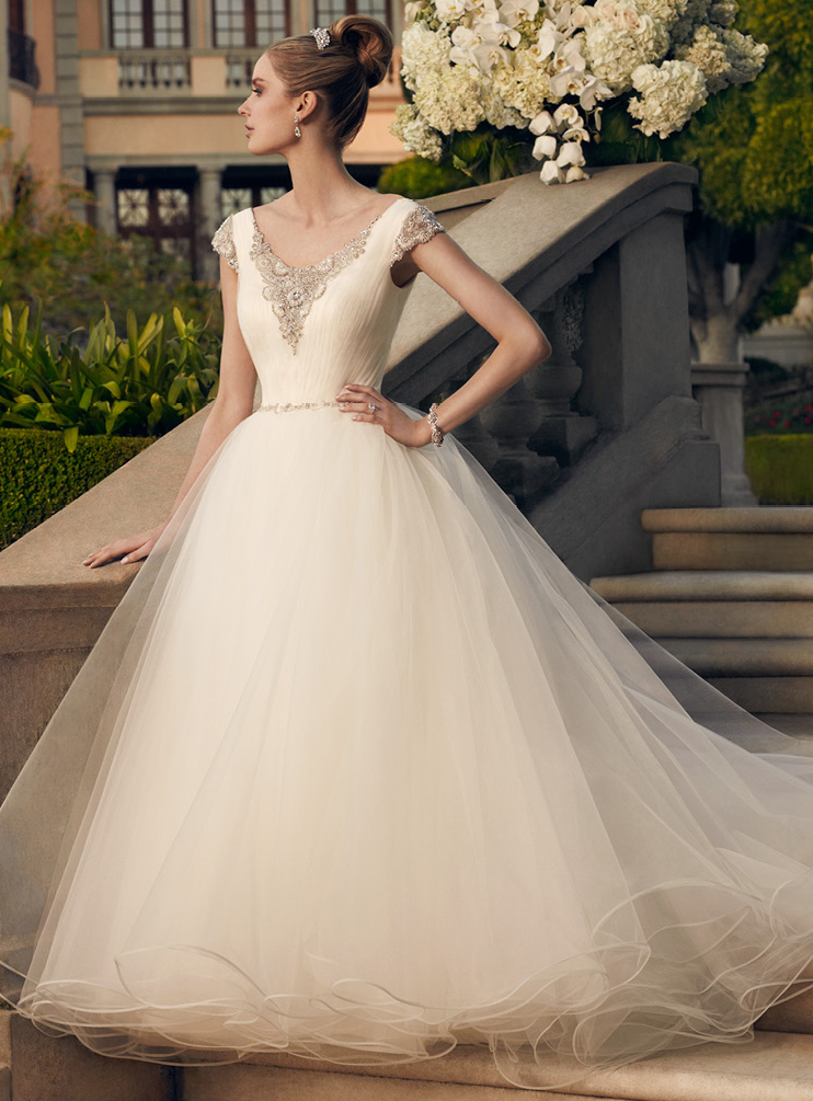 fashion wedding dress, charming wedding dress and modern wedding dress