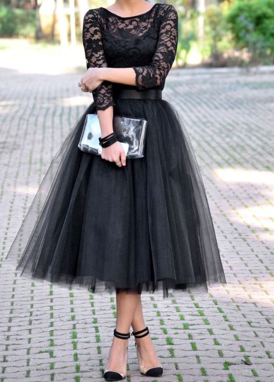 bridesmaids, blackdresses and themedweddings